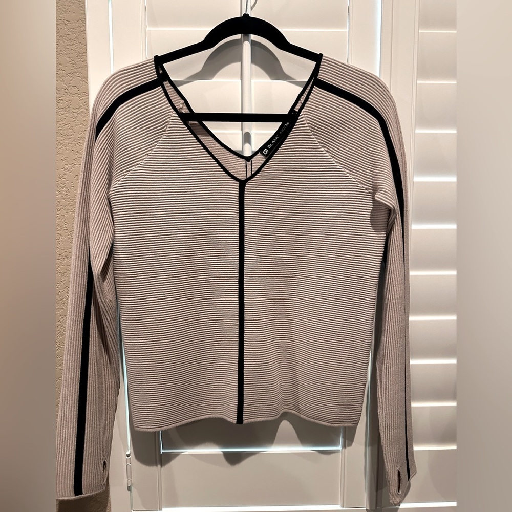 Blanc Noir - Tan V Neck With Black Accent Top